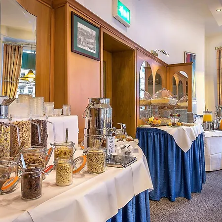 Scope Greif Hotel 2*